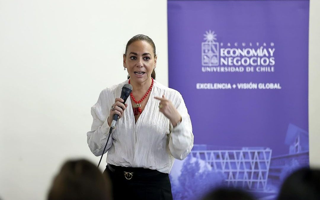 Gabriela Salvador, co-fundadora de Chile Converge y Alumni:  “Quiero que las mujeres se atrevan y eso requiere determinación”