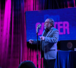 Juan Alcayaga hoy se dedica al stand-up comedy con su personaje Don Carter